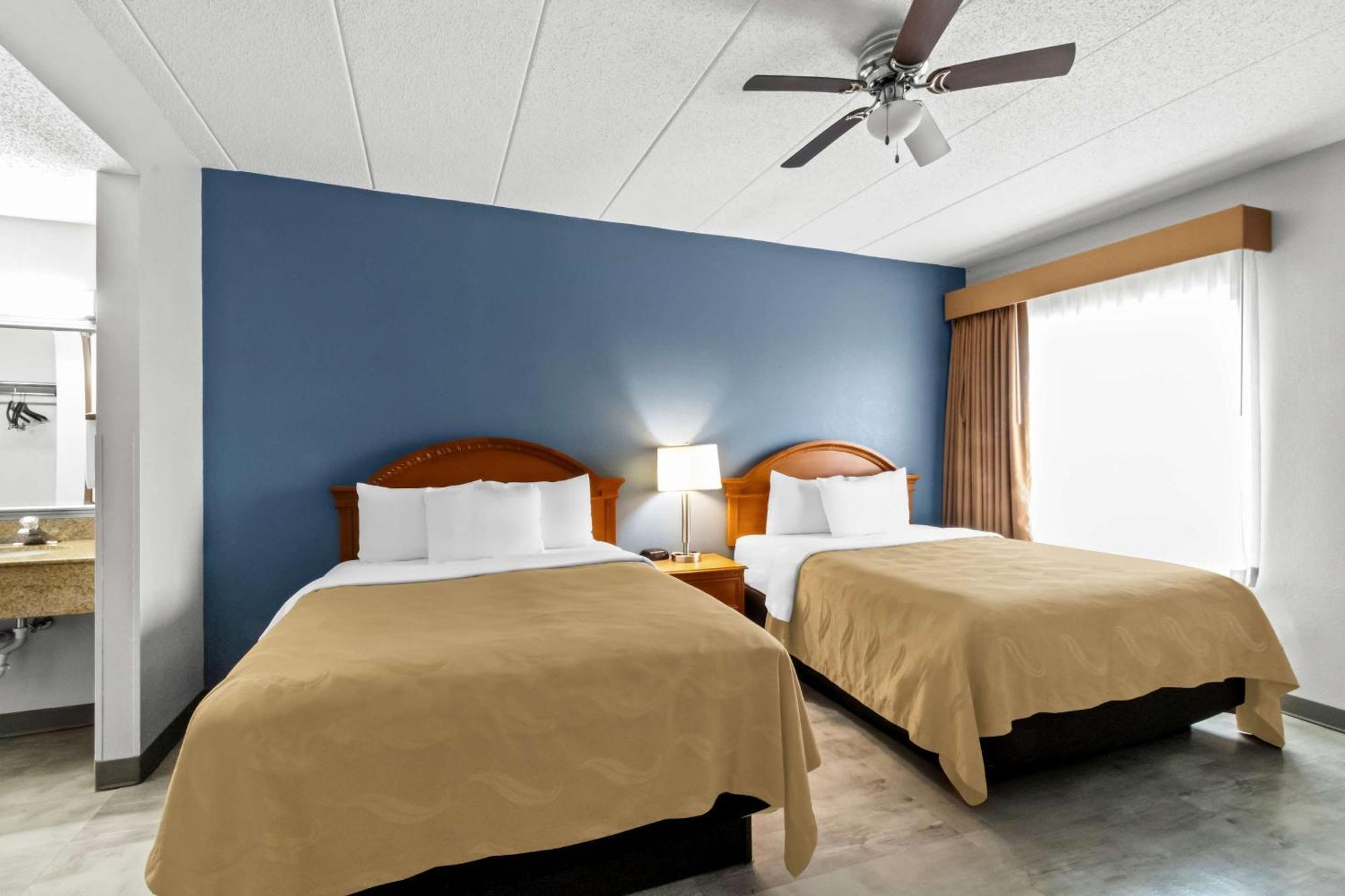 Quality Inn & Suites Cvg Airport Erlanger Exterior photo